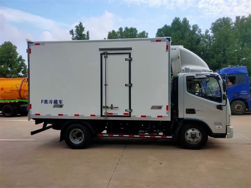 福田歐馬可S1，4米2冷藏車