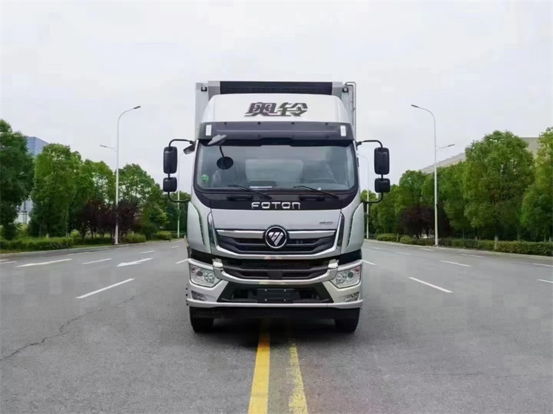 福田奧鈴大黃蜂6.8米冷藏車（高頂雙臥