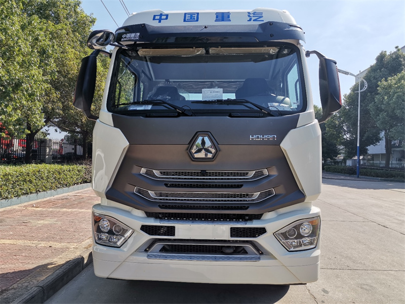 重汽豪沃（7.7米）冷藏車（國六）