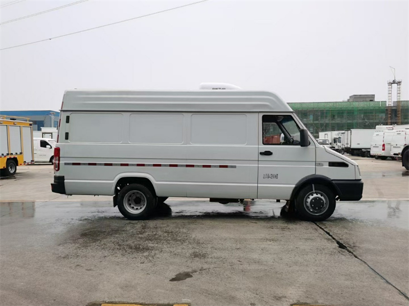 依維柯長軸冷藏車（國六）