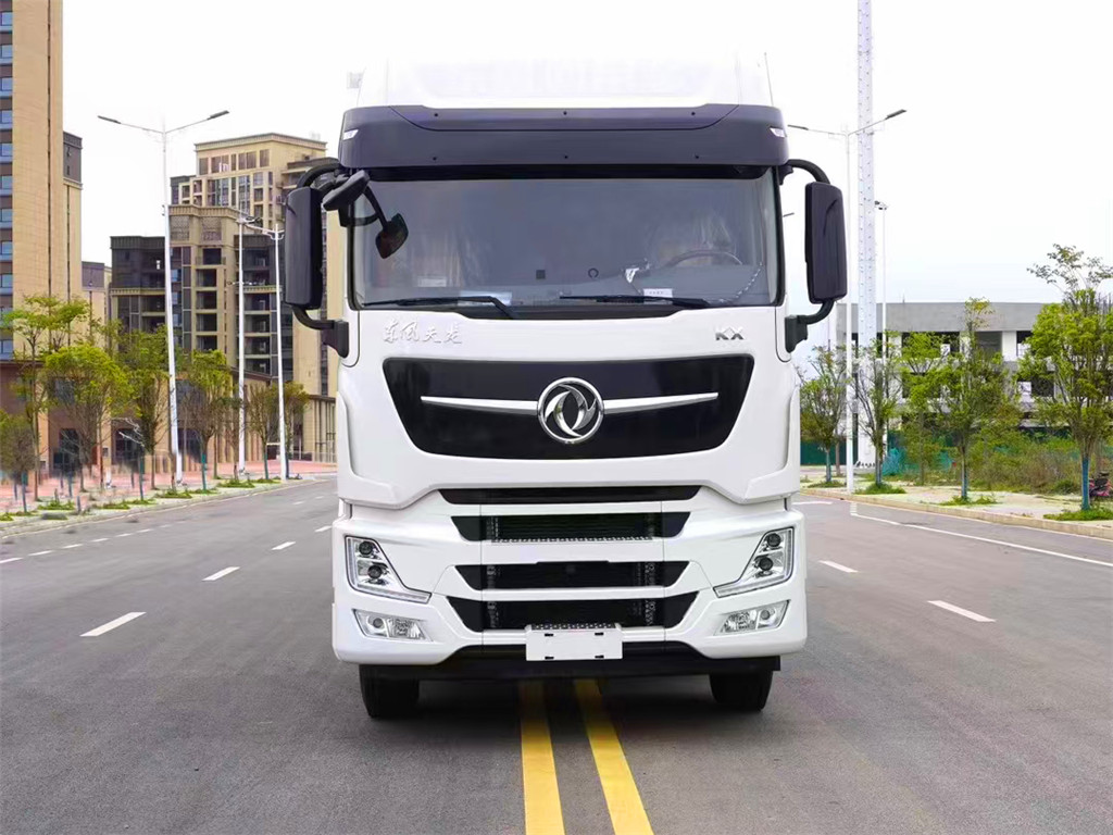 東風天龍KX（旗艦版）9.6米冷藏車